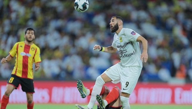 خاص.. شكوك حول مشاركة بنزيما في كلاسيكو الاتحاد والهلال