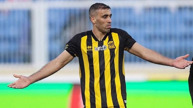 حمدالله يتطلع لفك عقدته المستعصية أمام الهلال