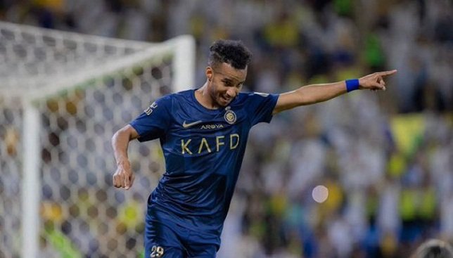 عبد الرحمن غريب يدعم النصر قبل مواجهة الاستقلال