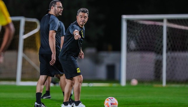 جاياردو يستبعد ثلاثي مفاجئ من قائمة الاتحاد ضد الاتفاق